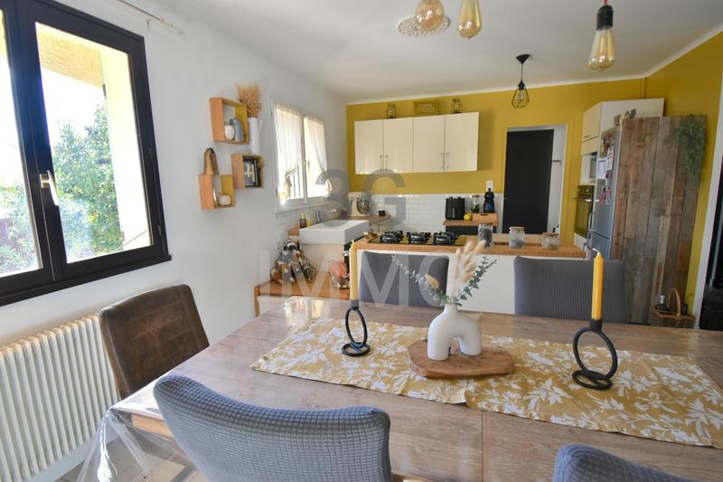 Villa - 93 m² - 5 pièces