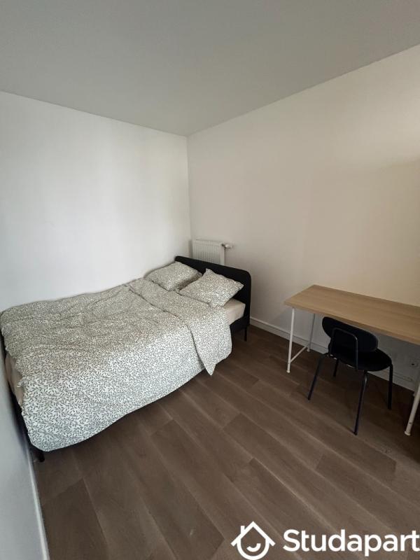 Chambre - 12 m² - 1 pièce