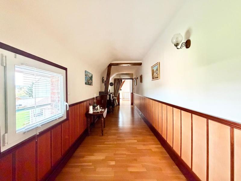 Maison - 168 m² - 6 pièces