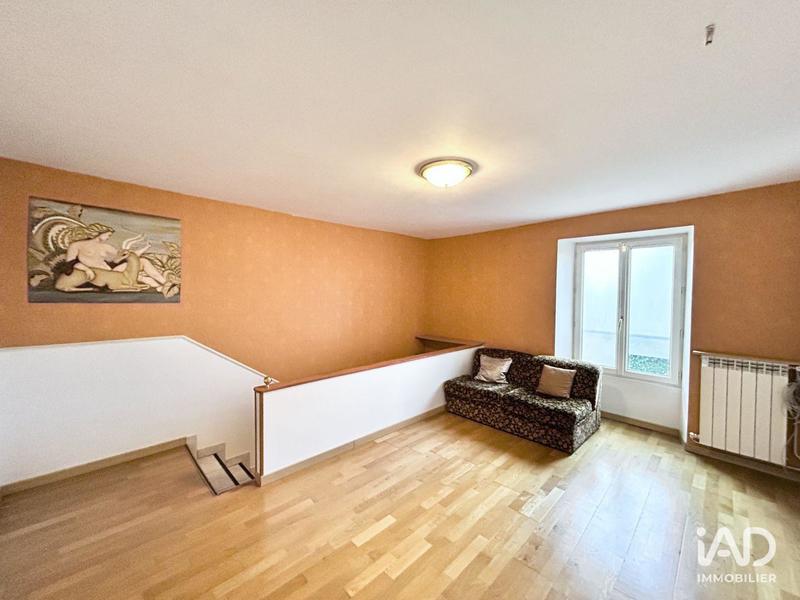 Maison - 265 m² - 10 pièces