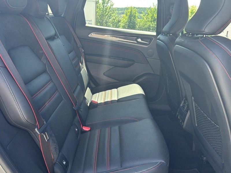 Renault Arkana E-Tech 145 - 21b R.S. Line