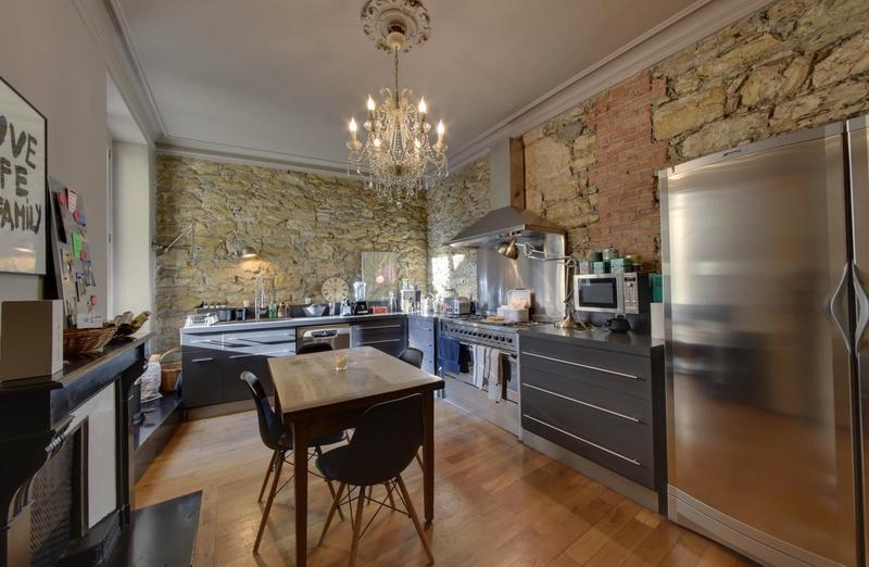 Appartement - 152 m² - 5 pièces