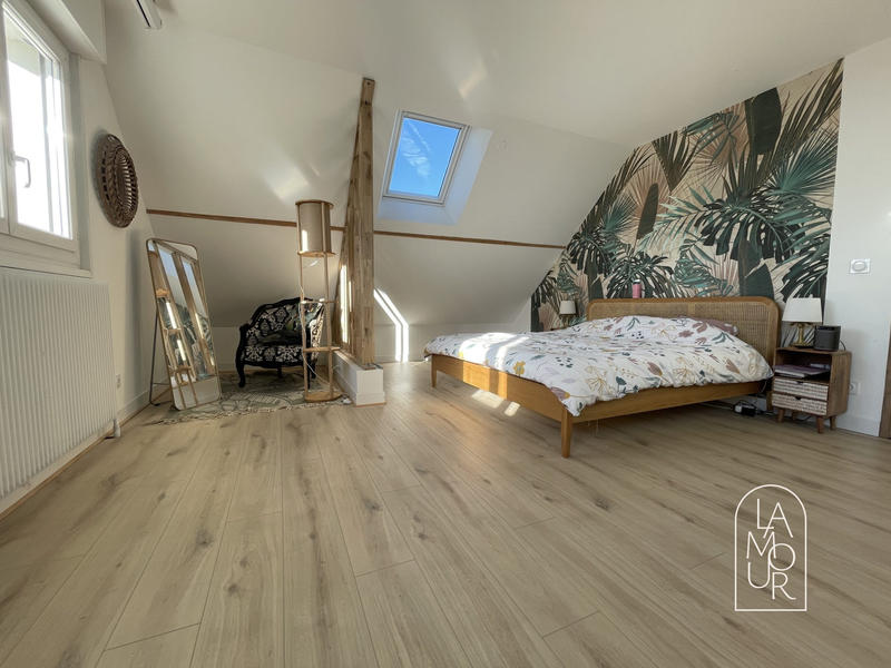 Maison - 157 m² - 7 pièces