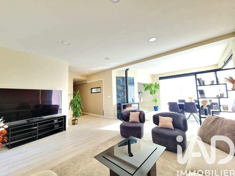 Maison - 153 m² - 7 pièces