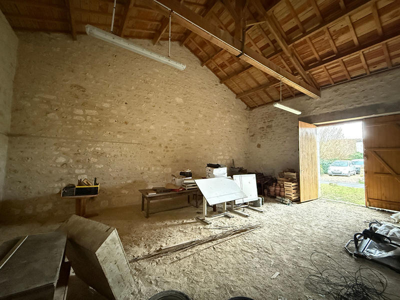 Maison - 180 m² - 5 pièces