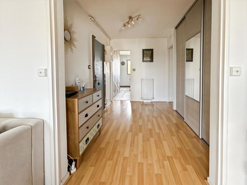 Appartement - 86 m² - 3 pièces