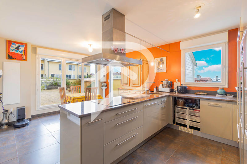 Appartement - 130 m² - 5 pièces