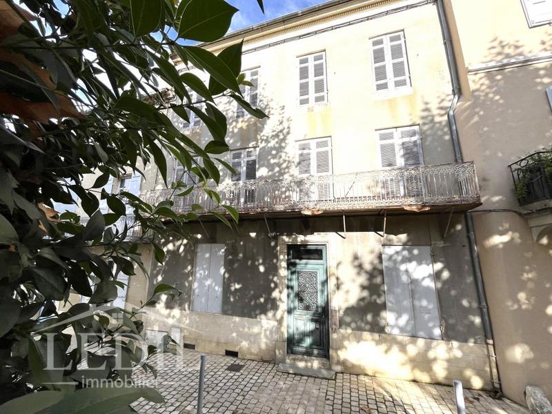 Maison de ville - 248 m² - 8 pièces