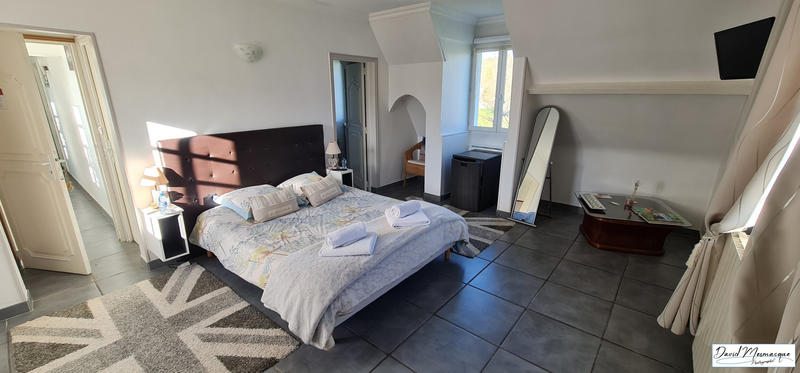 Villa - 438 m² - 11 pièces