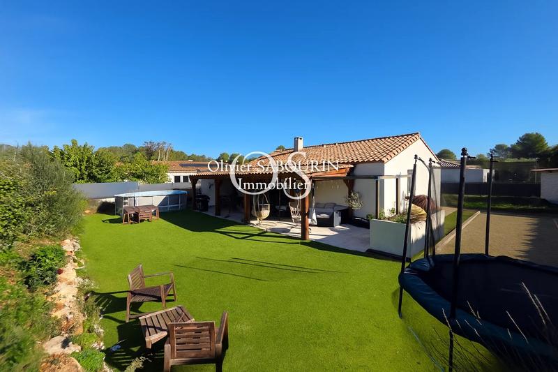 Maison - 93 m² - 4 pièces