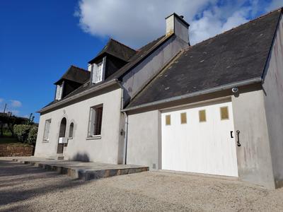 Maison - 122 m² - 6 pièces