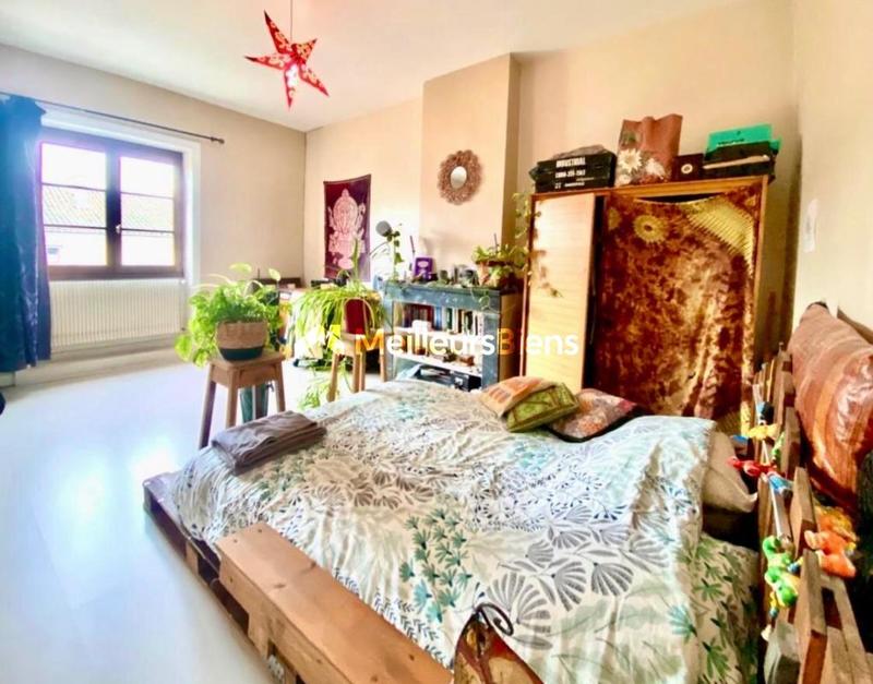 Appartement ancien - 92 m² - 4 pièces