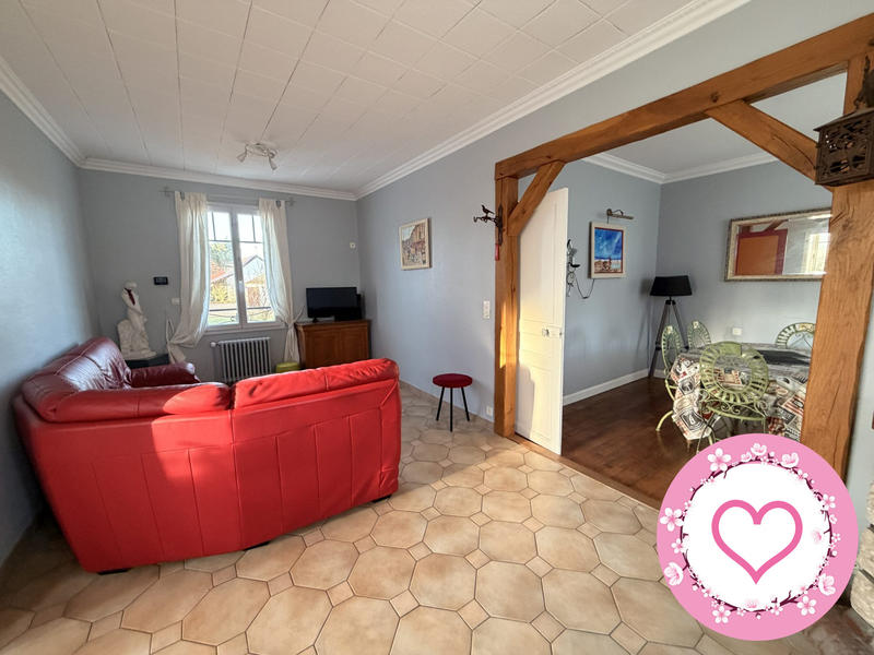 Maison - 104 m² - 4 pièces