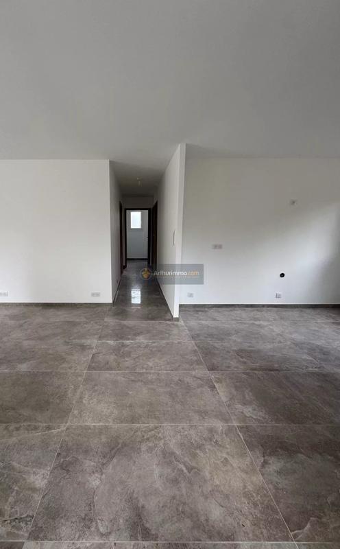 Maison - 84 m² - 4 pièces