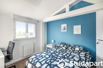 Chambre - 12 m² - 1 pièce