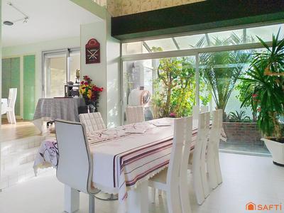 Maison - 300 m² - 11 pièces