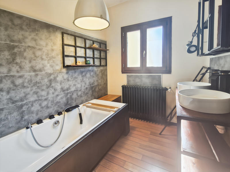 Maison de village - 137 m² - 6 pièces