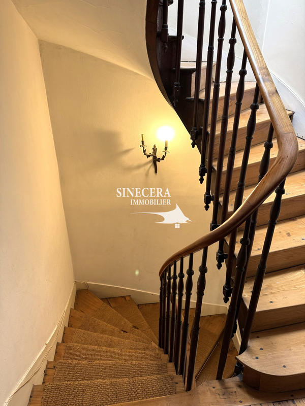 Maison - 163 m² - 7 pièces