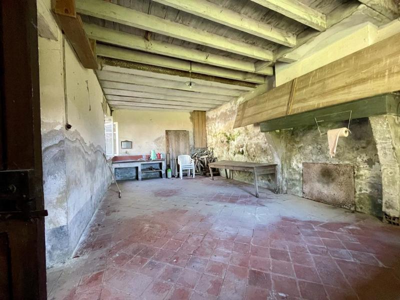 Maison - 220 m² - 7 pièces