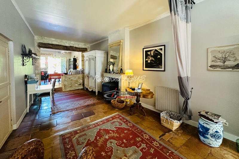 Maison de village - 315 m² - 8 pièces