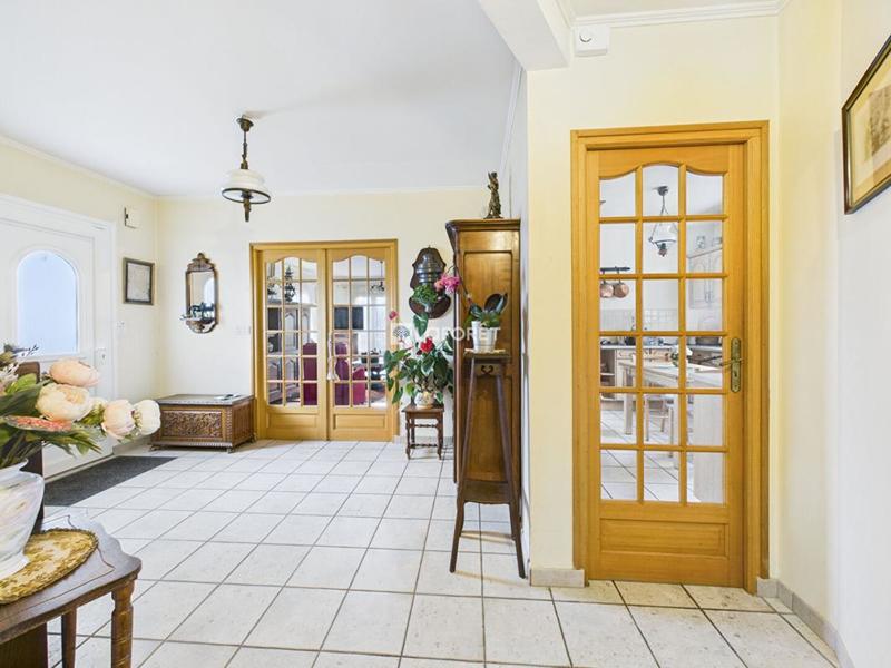 Maison - 187 m² - 8 pièces