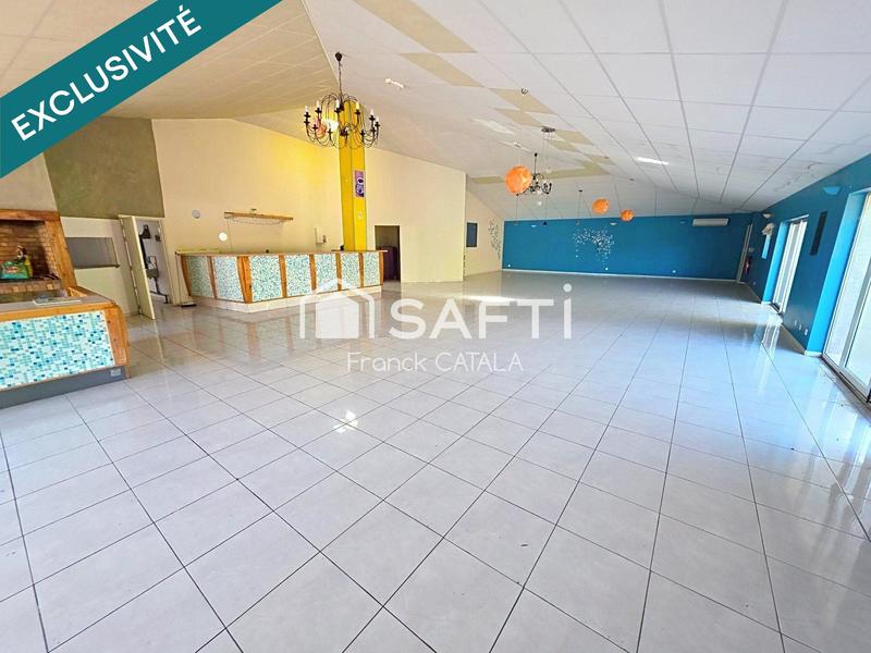 Local commercial - 400 m² - 8 pièces
