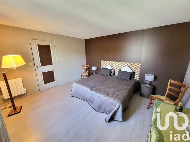 Maison - 320 m² - 7 pièces