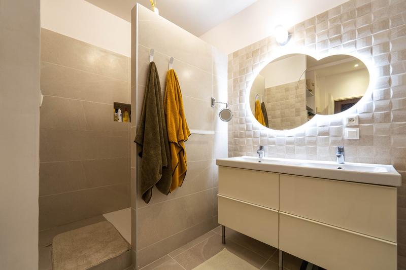 Appartement - 206 m² - 5 pièces