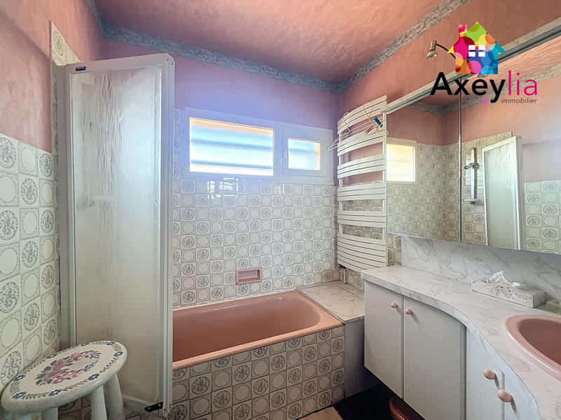 Maison - 172 m² - 9 pièces