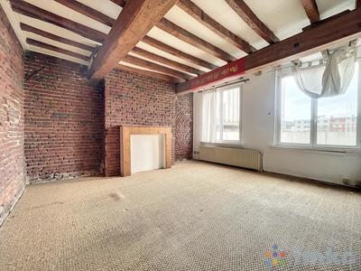 Demeure - 95 m² - 5 pièces