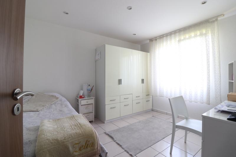 Atelier d'activités - 890 m² - 6 pièces