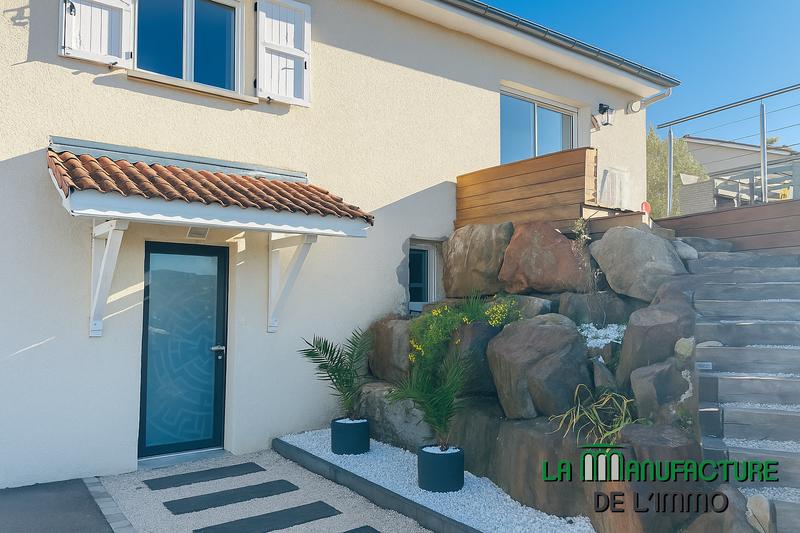 Maison - 145 m² - 5 pièces