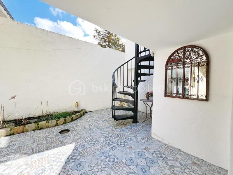 Maison de village - 191 m² - 8 pièces