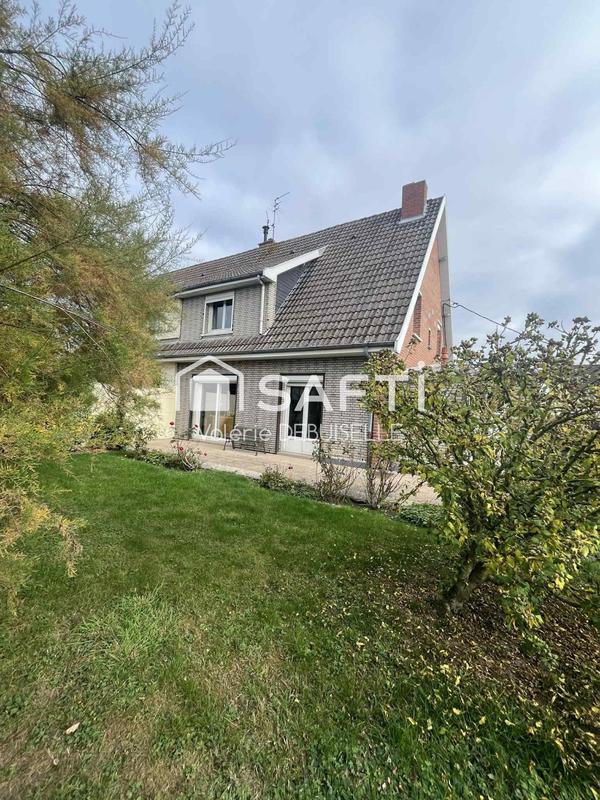 Maison - 96 m² - 5 pièces