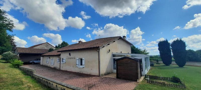 Maison - 150 m² - 3 pièces