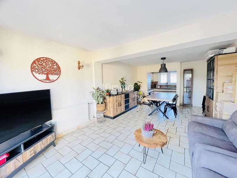 Maison - 104 m² - 5 pièces