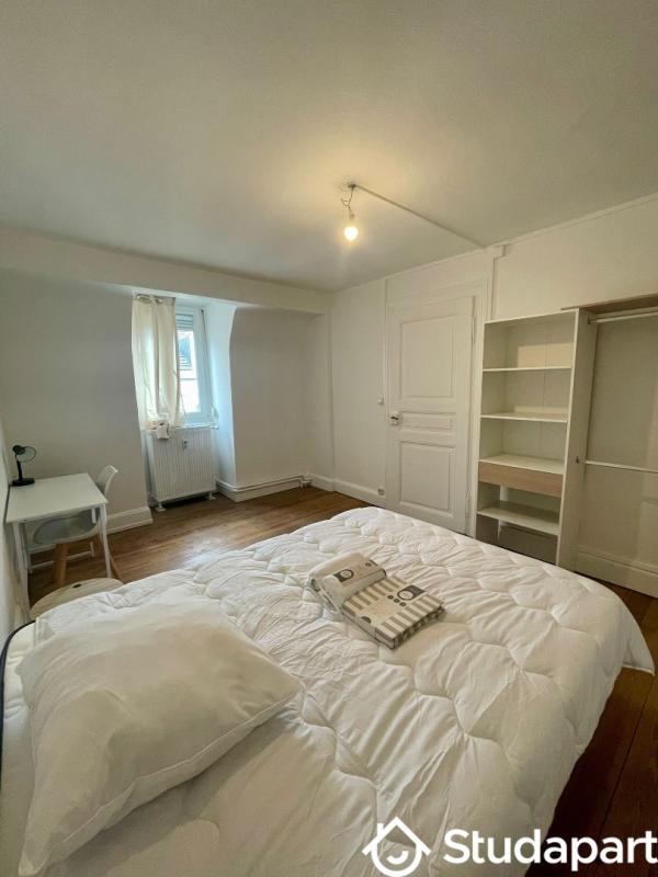 Chambre - 9 m² - 1 pièce