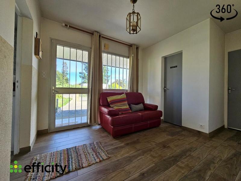 Maison - 111 m² - 5 pièces