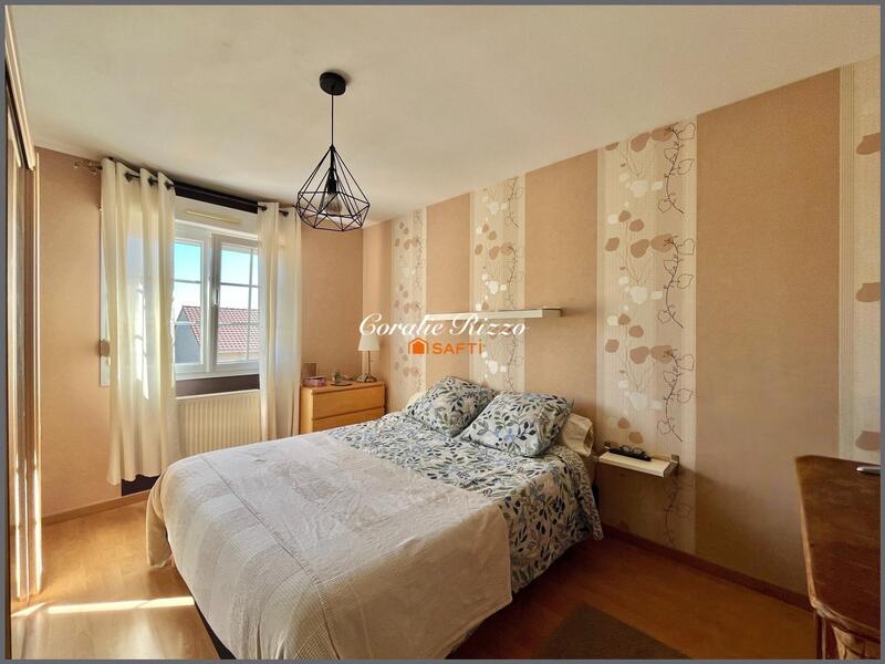 Maison - 140 m² - 5 pièces