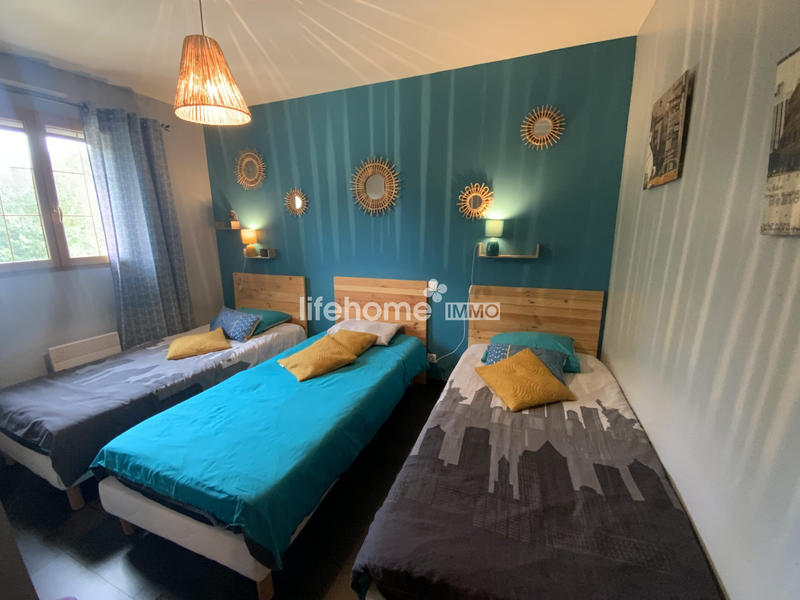 Maison - 190 m² - 8 pièces