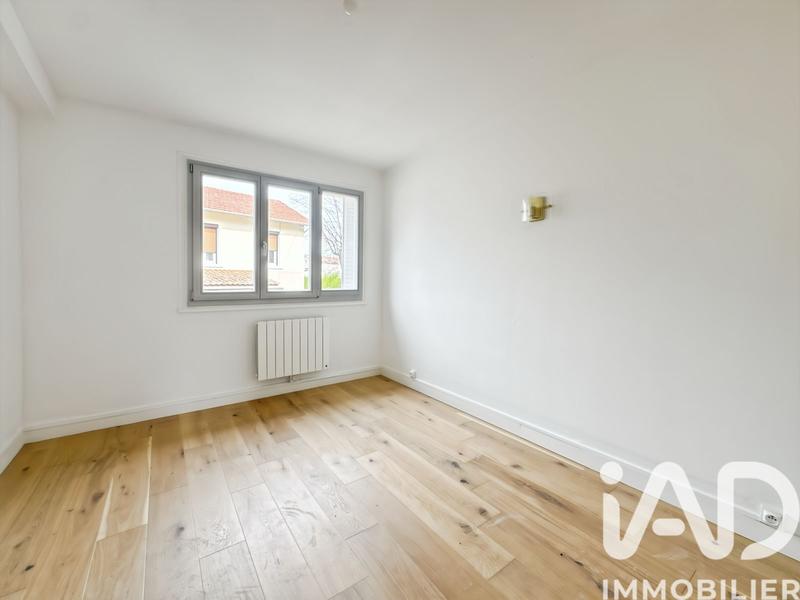 Appartement - 90 m² - 5 pièces