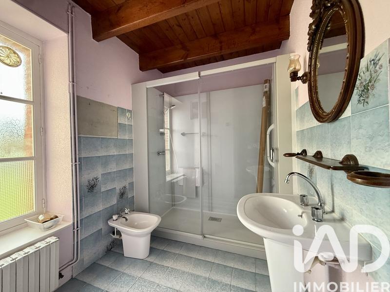 Maison - 180 m² - 9 pièces