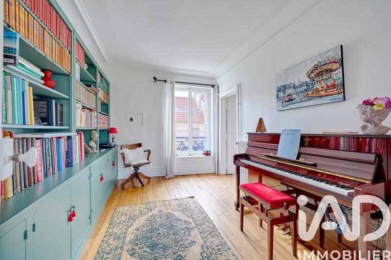 Maison - 299 m² - 10 pièces