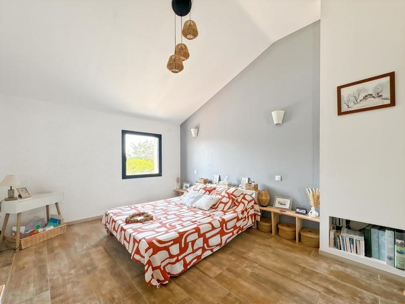 Maison - 185 m² - 4 pièces