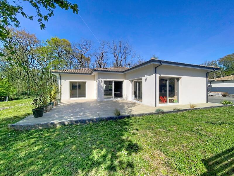 Maison - 160 m² - 6 pièces