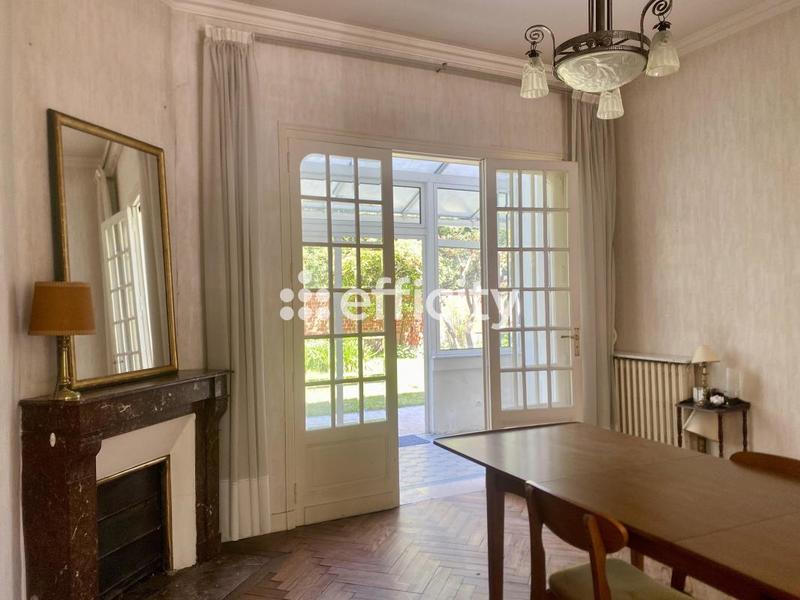 Maison bourgeoise - 160 m² - 8 pièces