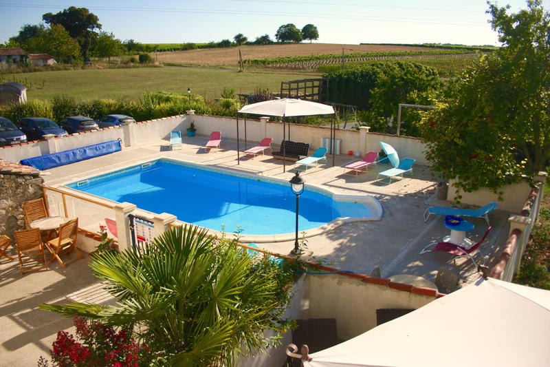 Maison - 592 m² - 27 pièces