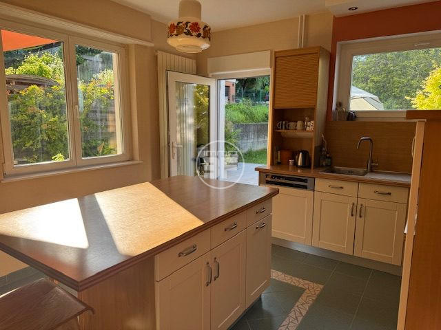 Maison - 170 m² - 7 pièces