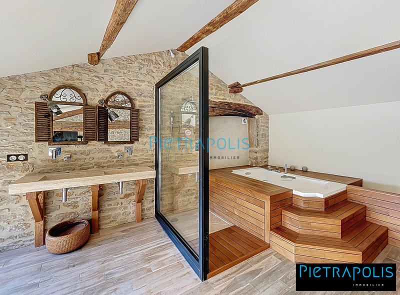 Maison ancienne - 281 m² - 9 pièces