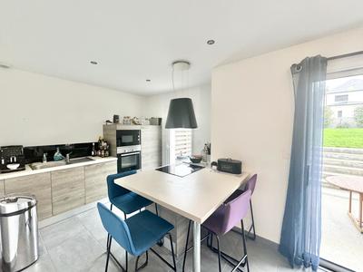 Maison - 102 m² - 5 pièces